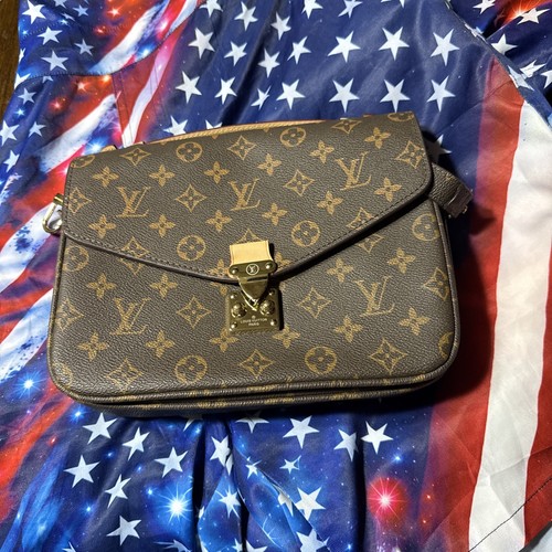Pochette louis vuitton metis - louis,