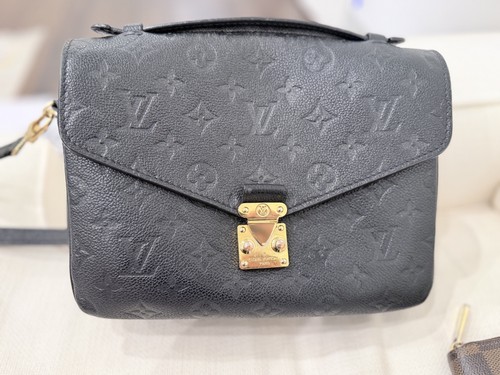 Louis vuitton pochette metis - vuitton,
